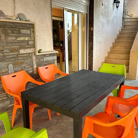 Dorinda Greece Karianí